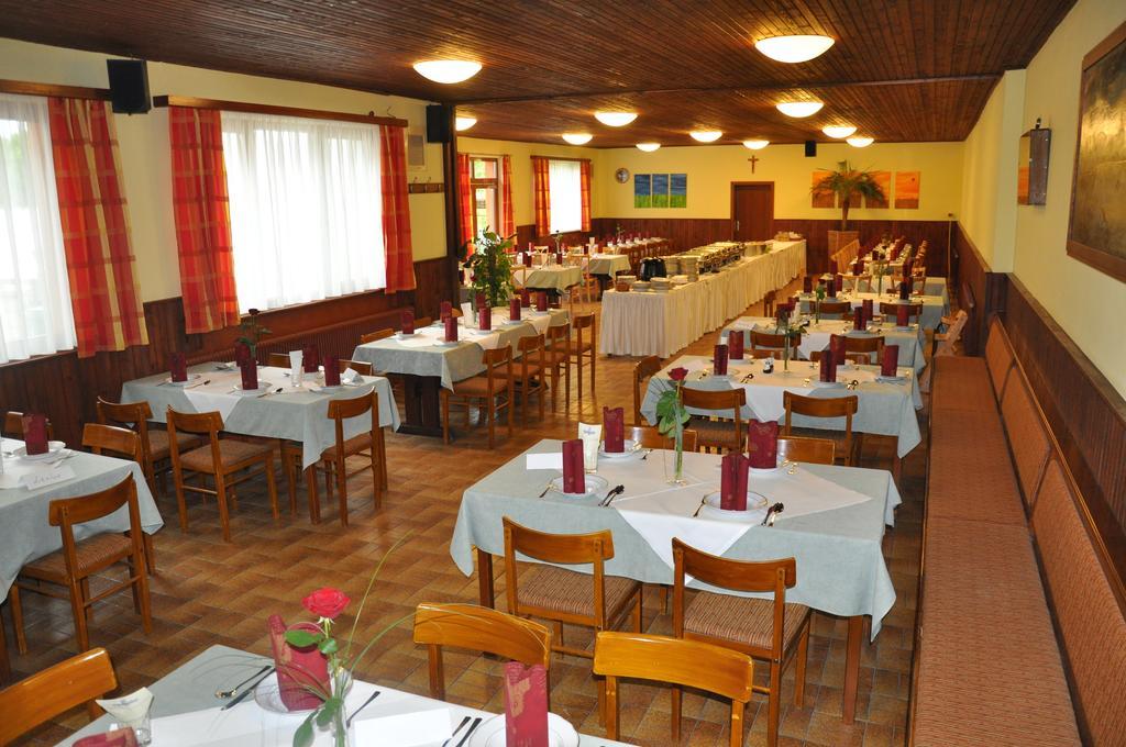 Gasthof Zur Linde Sankt Andra am Zicksee Екстер'єр фото